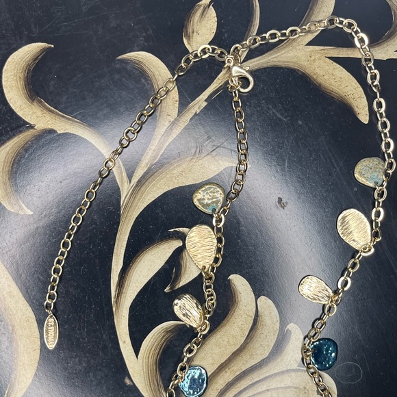 Beautiful eccentric necklace - Picture 3 of 6